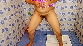 Muslim Aunty Late Night Pissing Show After Sex With Lover