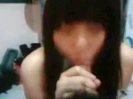 My girlfriend giving a sweet blowjob