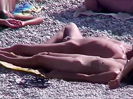 NUDIST BEACH ENCOUNTERS MIX