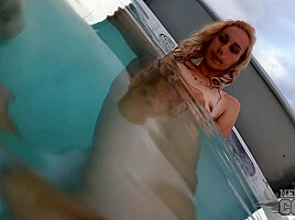 Naked Jacuzzi Underwater Fun With Hot Milf Mary Jane