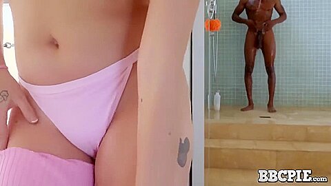 Neighbor Carolina Sweets Blows Numerous Oozing Creampies Inside Tight Pussy
