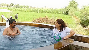 New Desi Sexy Video Pani Pani Village Aunty 2022