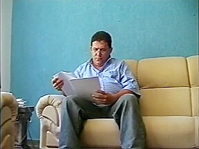 Ninfetas insaciaveis obedecendo ao papai (Introduction)