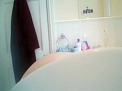 Nude wife spied in the bathroom