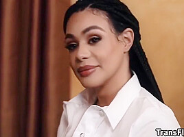 Nurse And Nurse Jean Are Hosting A Nurses Retreat - Khloe Kay And Holly Wood