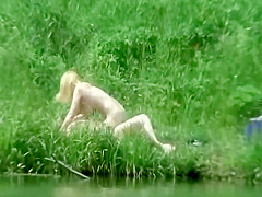 Older guy fucks a teen 18+ girl by the river