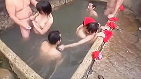 Open-air mixed hot spring resort