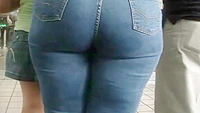 PHAT ASS IN JEANS