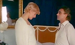 Parfums De Lingeries Intimes 1981 (Threesome mfm scene)