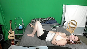 Perfect body, relaxed clit rubbing orgasm