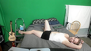 Perfect body, relaxed clit rubbing orgasm