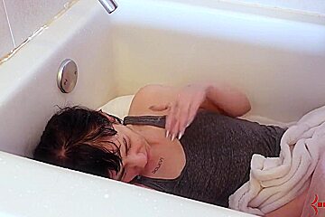 Piss Fetish Sub Nasty Drinking Golden Shower