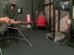 Plotzliche Bdsm-bedurfnisse - 2