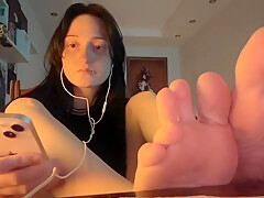 Pov: Classmate teen 18+ Girl Shows Her Feet Online School Uwu