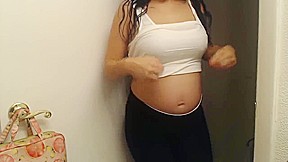 Pregnant Jessica Barry 02