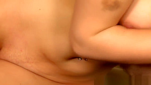 Pretty Masseuse Gets Oral