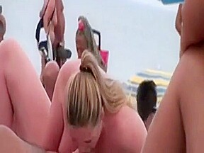 Public blowjob at the nude beach