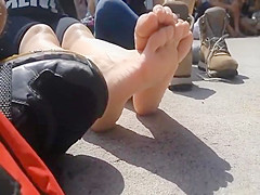Public feet