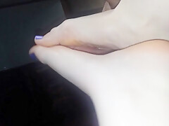Quick Footjob - He Cant Hold Back His Massive Load