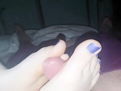 Quick Footjob - He Cant Hold Back His Massive Load