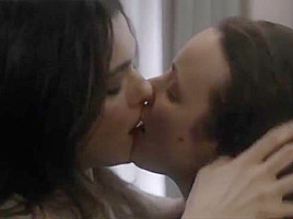 Rachel McAdams nude und lesbian