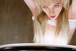 Raunchy Tranny Crazy Sex Movie