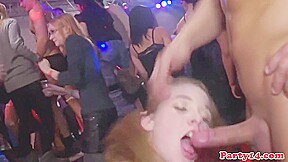 Real Euro Amateur Giving Brain In The Middle Of The Club