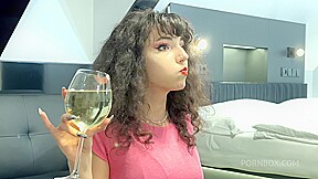 Real Life Porno 34: MitziX - PissVids