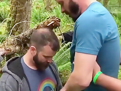 Real Men Outdoor Bareback Fuck