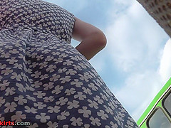 Really hot upskirt vids shows skinny butt cheeks