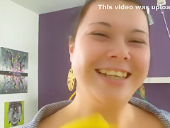 Roxane Limpiando Con Sus Enormes Tetas - Amateur Bbw