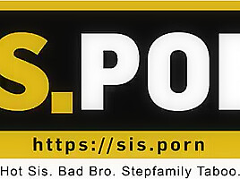 SIS PORN Tricky guy has a nice twosome with the pretty naive stepsister