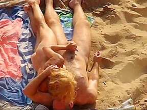 SPY HIDDEN ON THE BEACH