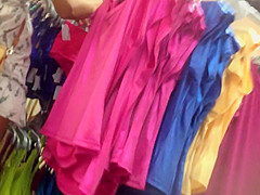 Safada de vestidinho mostrando a bunda