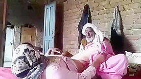 Sex – Baba Fucking A Beautiful Chubby Village Aunty