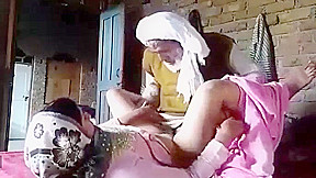 Sex – Baba Fucking A Beautiful Chubby Village Aunty