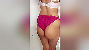 Sexy Bhabi Ki Mast Moti Gaand     slut Wife Showing Big Boobs And Ass