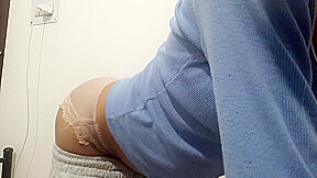 Sexy Indian Girl Masturbates At Home  ( 5)