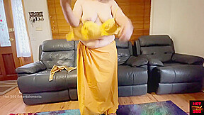 Sexy Indian Wife’s Stunning Saree Striptease