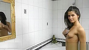 Sexy Kate Mara Masturbating In The Bathtub Fake