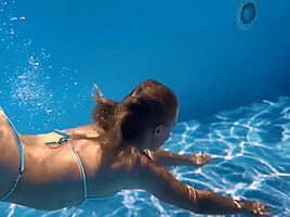 Sofi Otis - Hottest Euro Girl Gets Horny By The Pool
