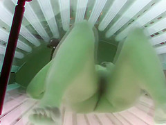 Solarium fingering 3