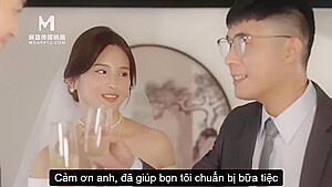 Sperm Flows On The Bride Is Dress