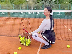 Sr Tennis Big Tits