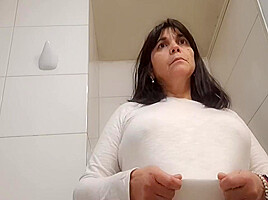 Step mom Has Sex In The Bathroom And Cums On Her Face