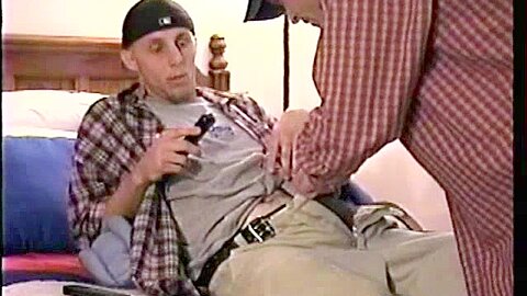 Straight amateur punk sucked by dilf