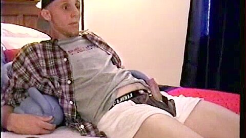 Straight amateur punk sucked by dilf