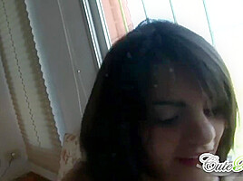 Stripteasing latina teen 18+ shows off