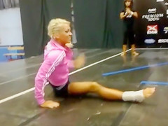 Stunningly flexible blonde bends her body wonderfully