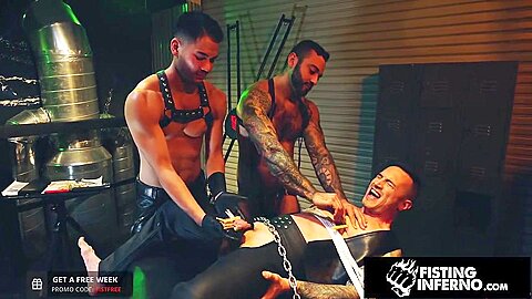 Sub Whore Derek Cage Deliciously Domd By Hunks & Cream